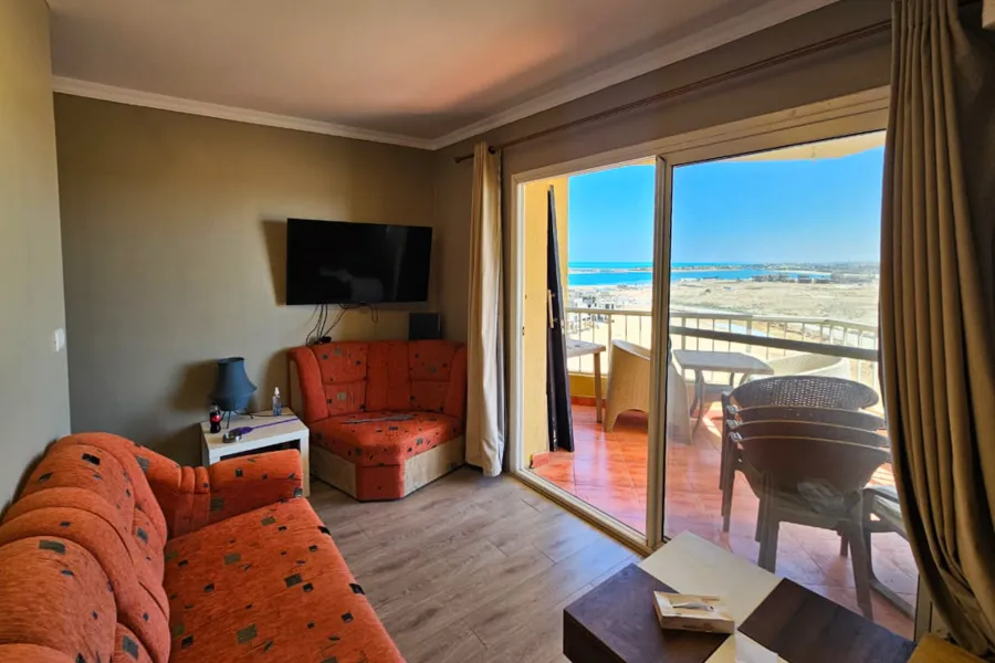 شاليه للبيع (بورتو مارينا) 70 م