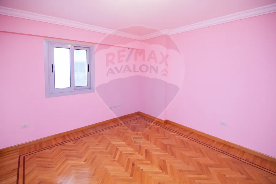 شقة للبيع 256 م سابا باشا (أبراج السرايا رويال بلازا)