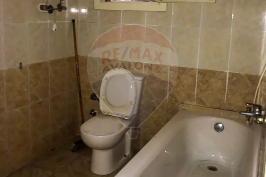 Apartment for sale 145 m Al-Montaza (Royal Plaza compound)