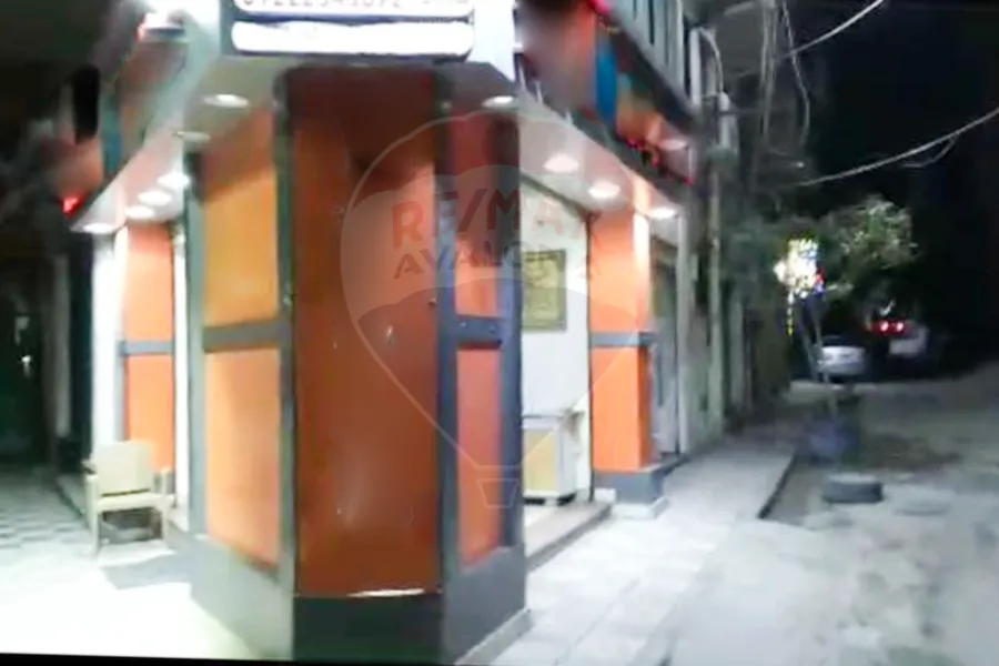 محل للبيع 33 م سبورتنج  (على الترام)