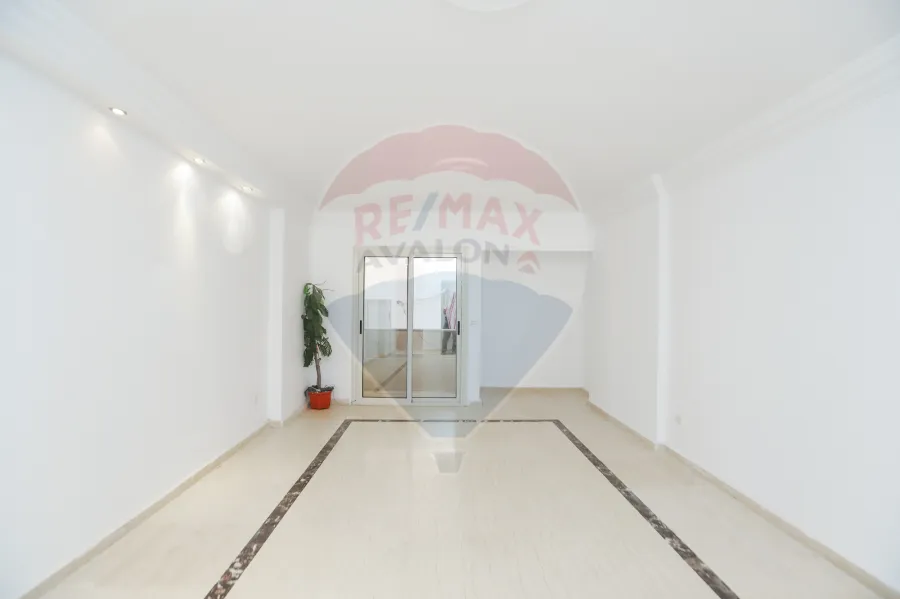 Apartment for rent 135 m Bolkly ( Branched from Mostafa Kamel St. )