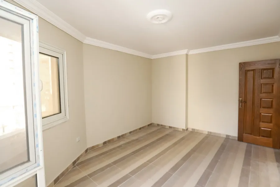 Apartment for sale 130m Victoria (Tram Station)