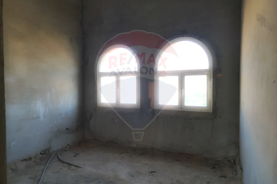 Stand alone villa for sale (Alex West) King Mariout 750 m