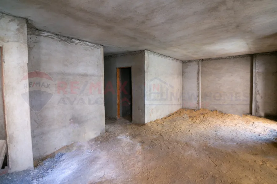 شقة للبيع 190 م جليم (ش مصطفى فهمي)