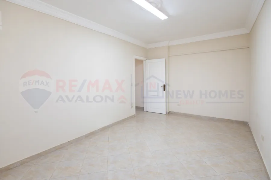 Apartment for sale 200 m Al Ibrahimeya (near to Lagetie st.)