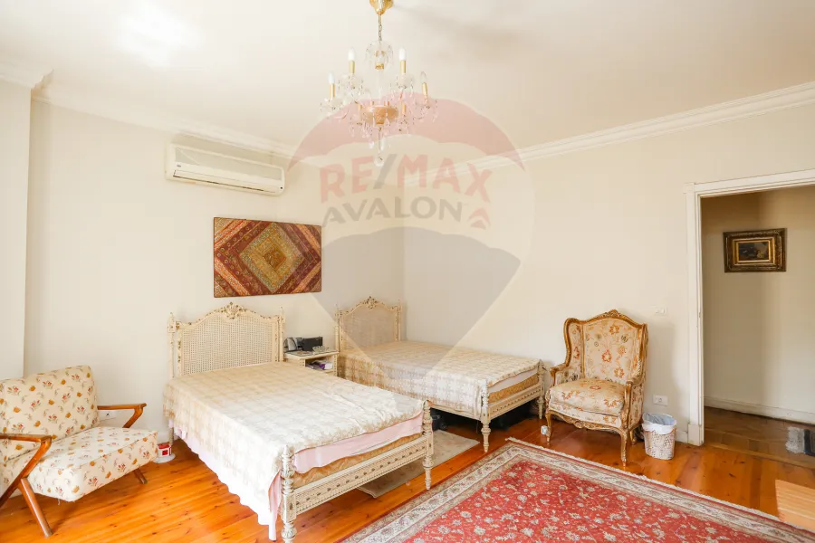 Apartment for sale 400 m Kafr Abdo (steps from al lemby garden)