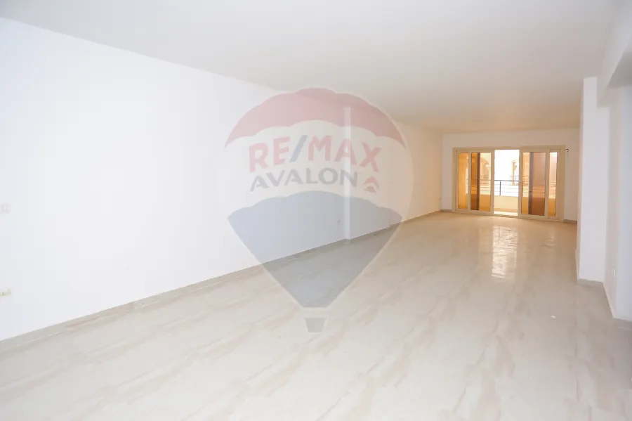 شقة للبيع  198 م سموحة (كومباوند الصيادلة 2)