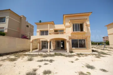 Villa for sale 1,250 m King Mariout (Alex West - Antoniadis area)