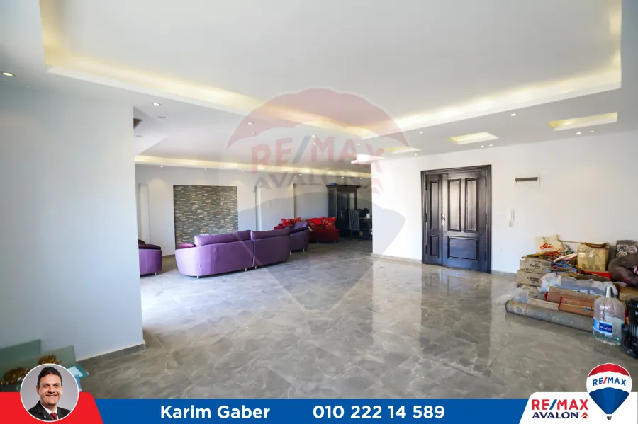 شقة للبيع 250م رشدي (شارع ابراهيم حلمي )-اول سكن