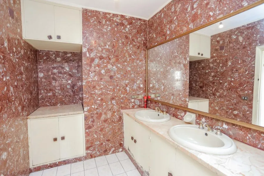 Apartment for sale 300m Mostafa Kamel(Tram St.)