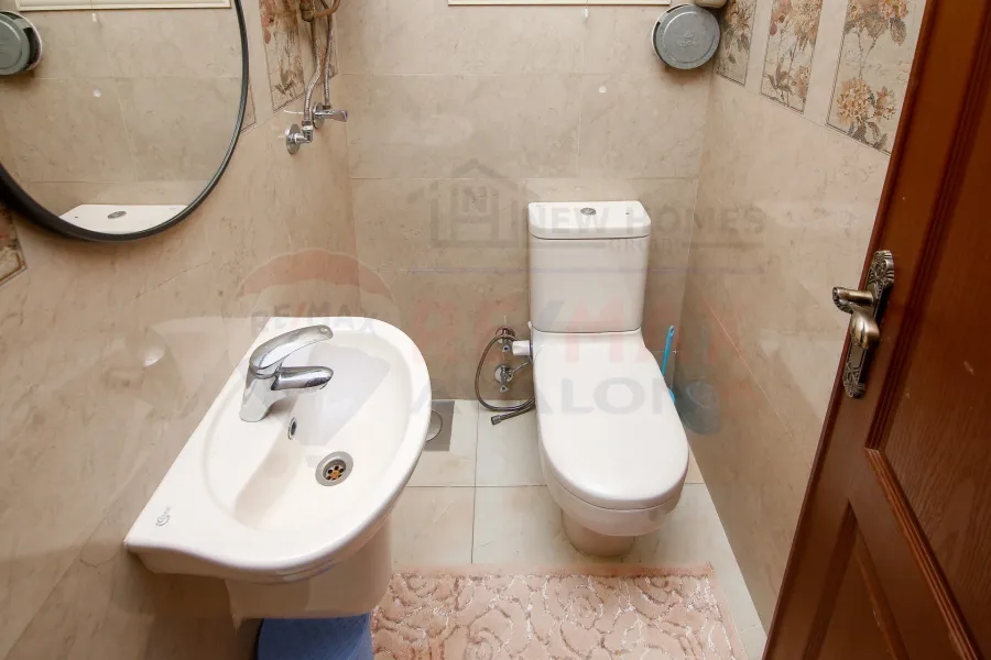 شقة للبيع 210 م كفر عبده ( بالقرب من ميدان سانت جيني - عمارة براند )