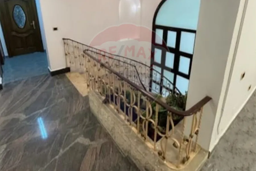 Villa for sale 330 m Masr Al-Gedida (Al-Sheratoon)