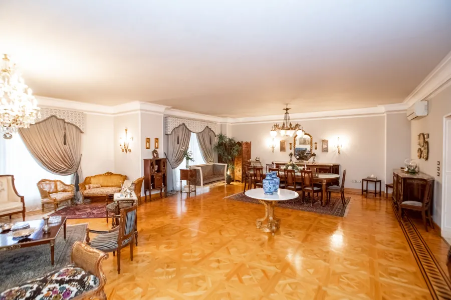 Luxury Apartment for Sale 304 m Kafr Abdou ( villa area )