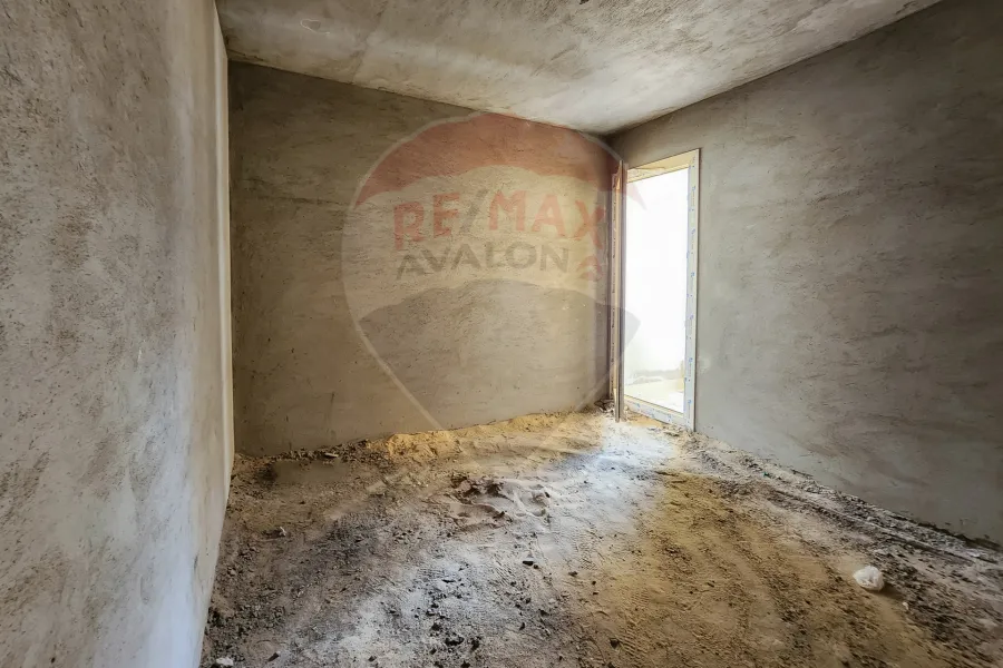 شقه للبيع 144 م  سموحه (كومبوند فالوري)