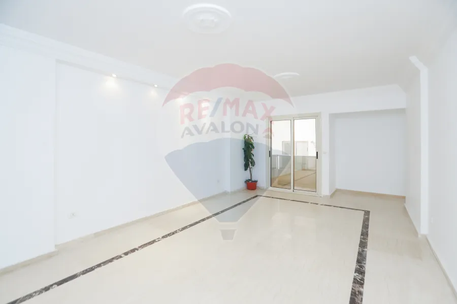 Apartment for rent 135 m Bolkly ( Branched from Mostafa Kamel St. )