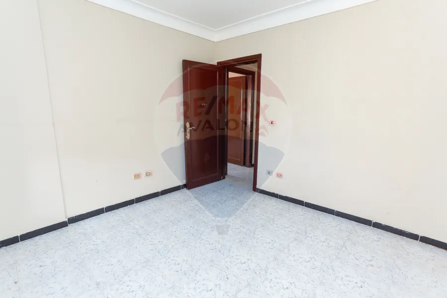 Apartment for sale 155 m Bolkley (in front of Al-Ahly Hospital)