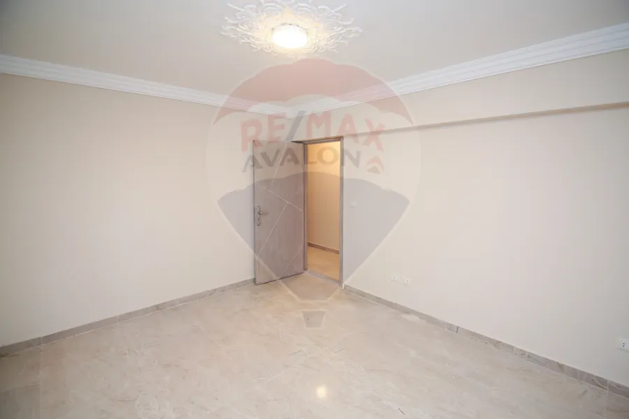 شقة للايجار 200 م سموحة (بجوار كوبري 14 مايو)