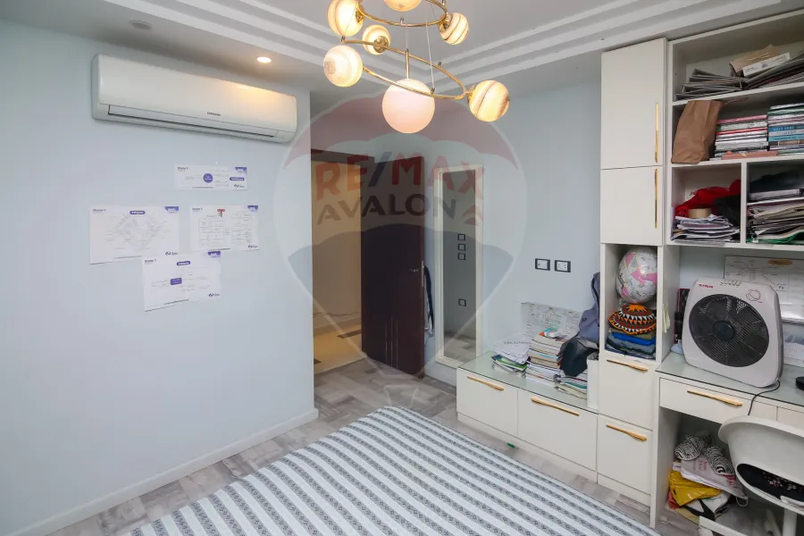 Apartment for sale 225 m Laurent (Al-Eqbal St.)