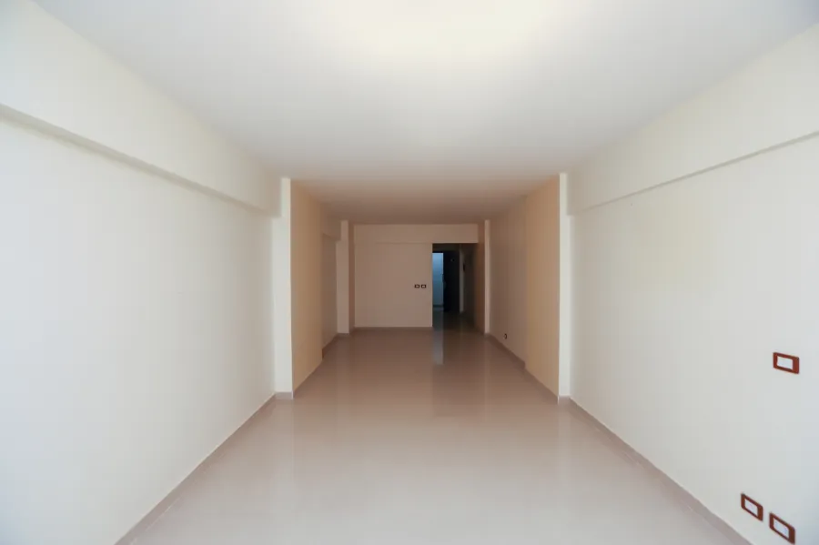 شقة للايجار 162 م سموحة (كومباوند فيروزة سموحة)