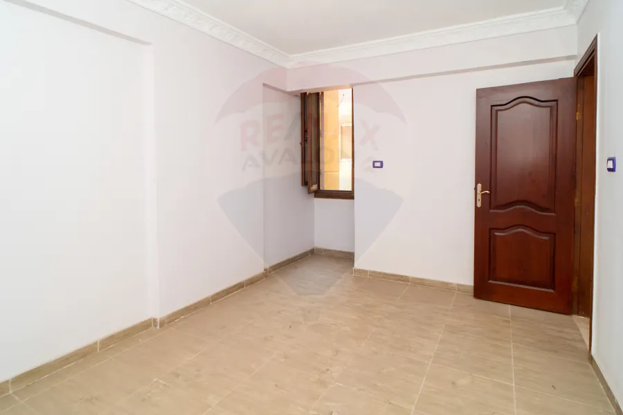 شقه للايجار 176م لوران (متفرع من ش الاقبال)