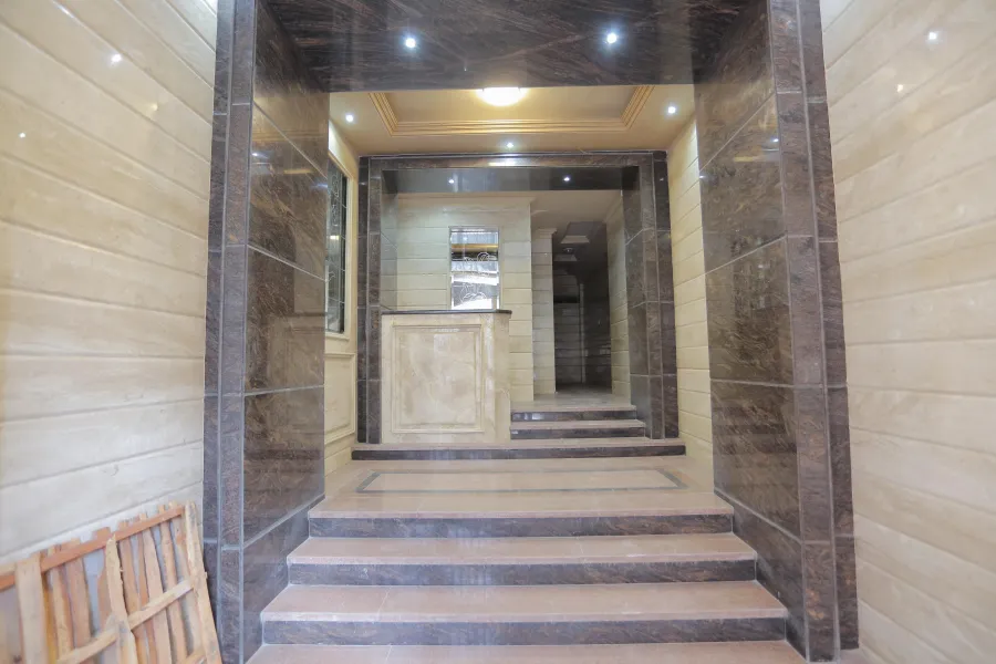 شقة للإيجار 110م كليوبترا - ش أبو قير الرئيسى