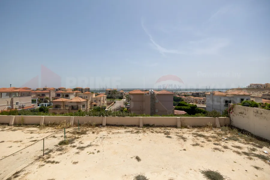 Villa for sale 1,250 m King Mariout (Alex West - Antoniadis area)