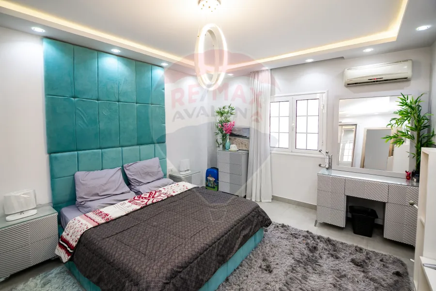 شقة للبيع 180 م العصافره (ش جمال عبد الناصر)