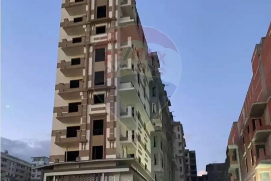 شقة للبيع 140 م سموحة (بيرلا سيتي)