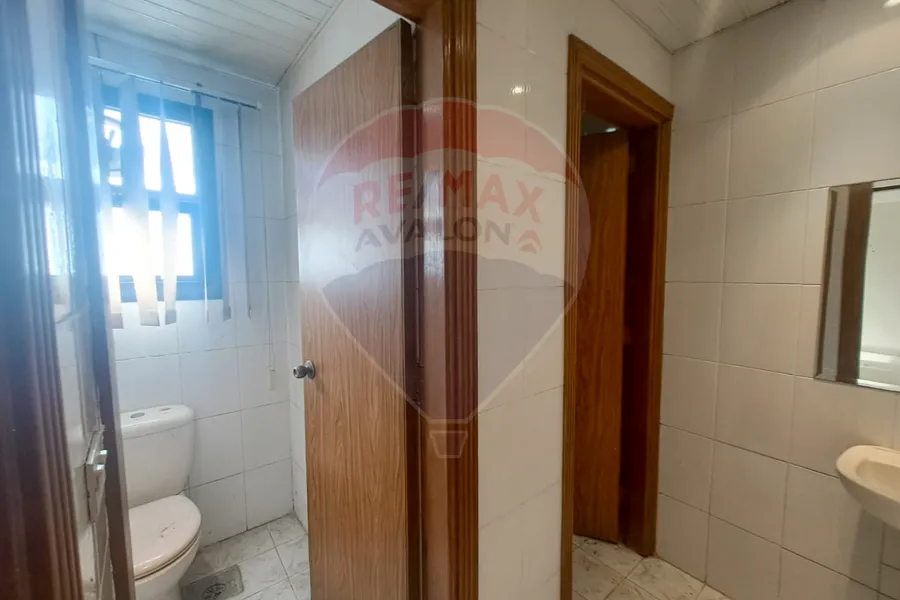 Administrative unit for Rent 285 m Al-Mansheya (Oraby Square - brand building)