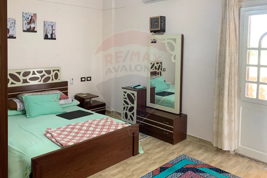 Registered villa with blue contract for sale 1,008 m king Mariout (El-Kafoury Main road)