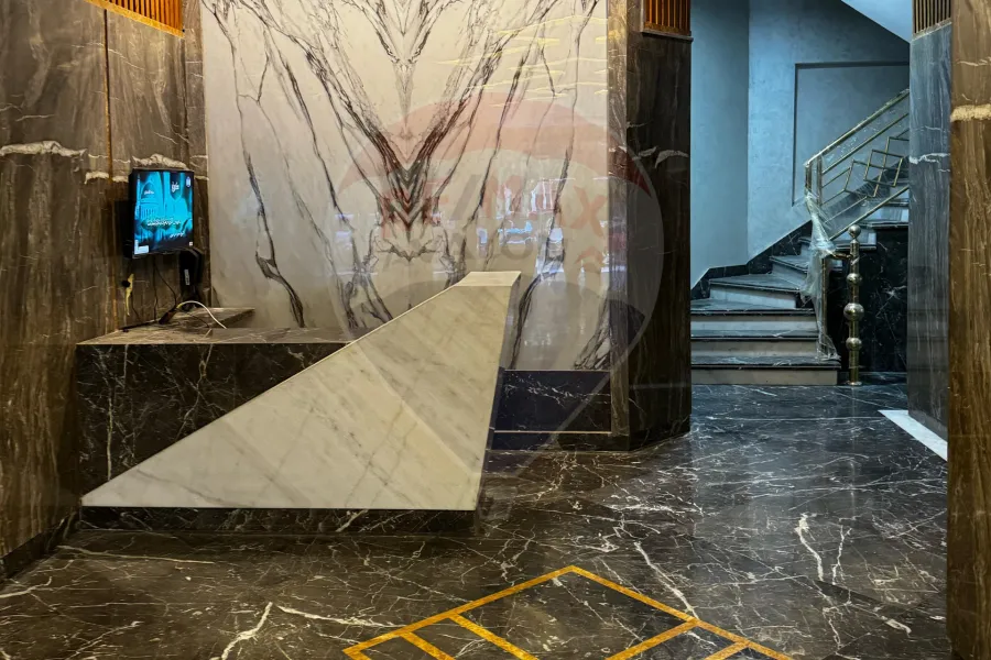 شقة للبيع 250 م سموحة (ش بهاء الدين الغتورى - عمارة براند)