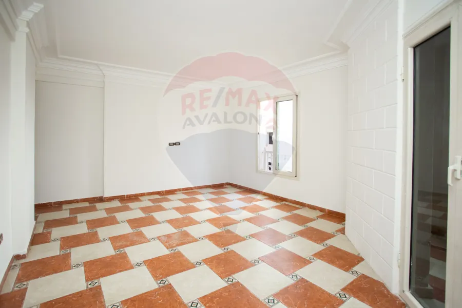 شقة للبيع 175 م  الابراهيمية (ش أحمد قمحه)