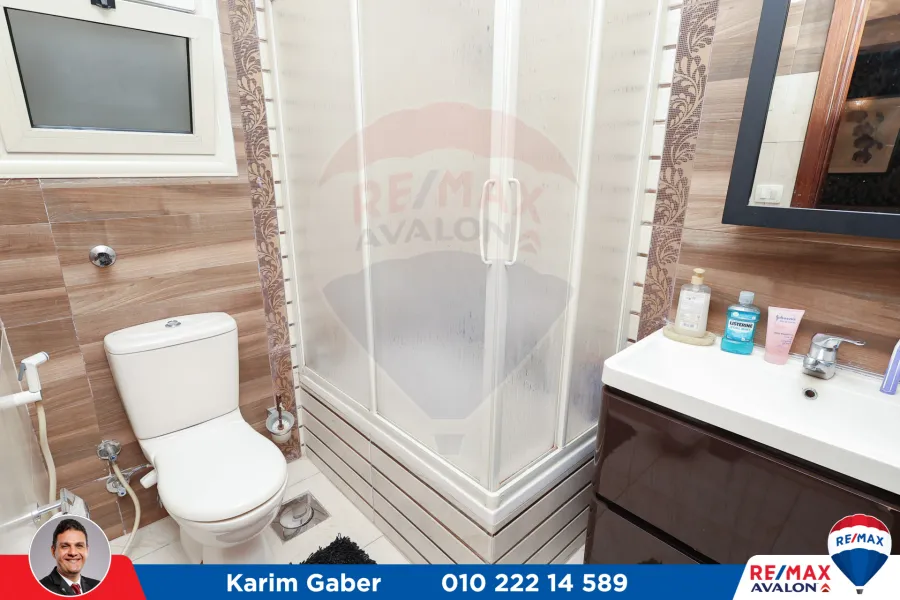 شقة للبيع 210م سموحة (شارع 14 مايو)