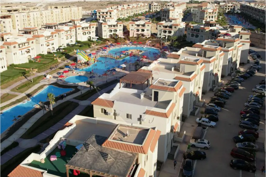 شاليه بجاردن للبيع ( لاسرينا - الضبعة ) 60 م