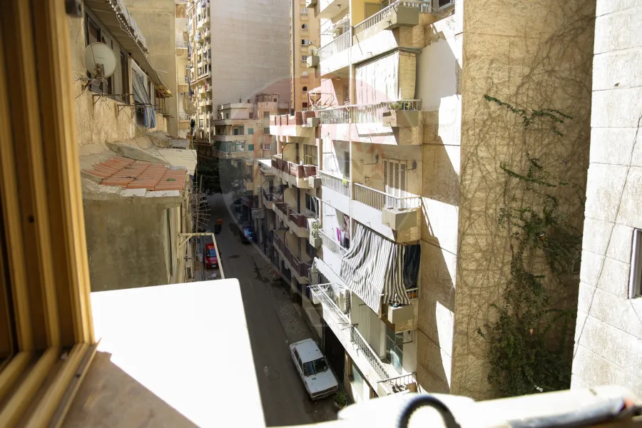 شقة للبيع 210 م كفر عبده (متفرع من ش ابراهيم راجي)