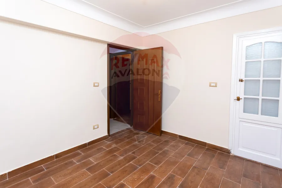 Apartment for sale 135 m Smouha (Victor Emanuel Square St.)