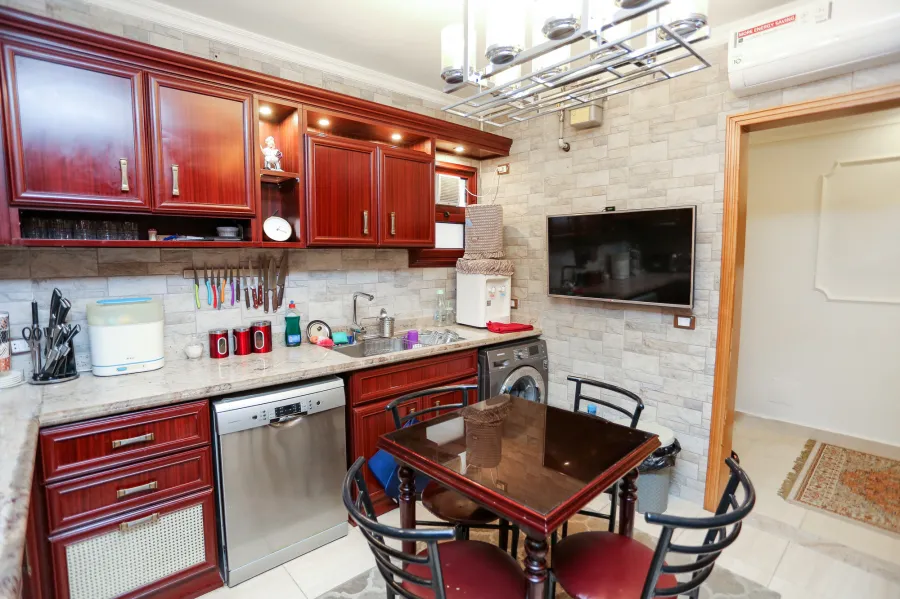 Apartment For Sale 195 m Zezinia ( Steps From Abo Qir St. )