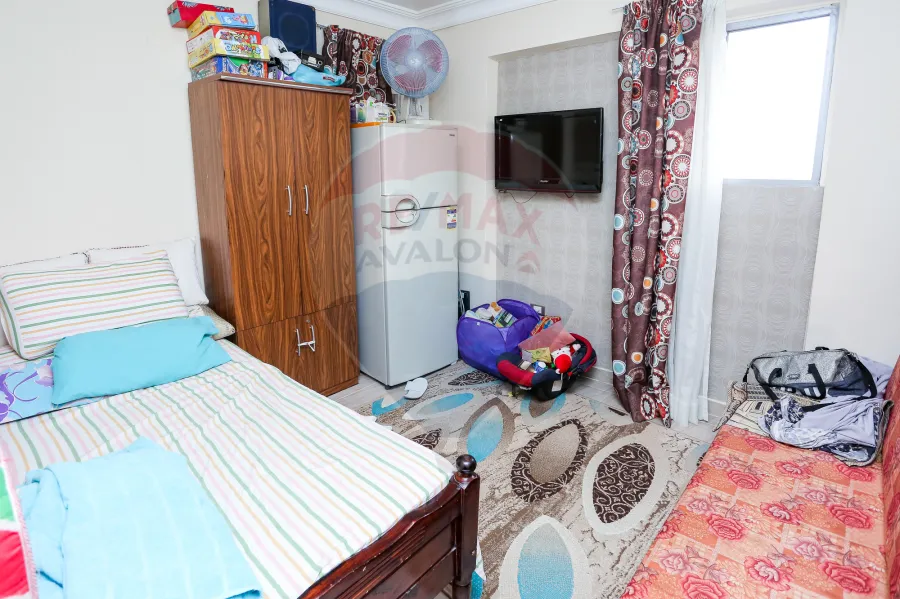 Apartment For Sale 80 m Sidi Gaber (Steps From Mosheir St.)