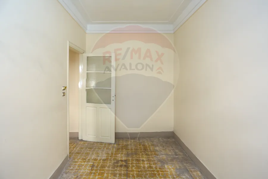 Apartment for sale 100 m Sidi Bishr (side of Gamal Abdel Nasser Street)