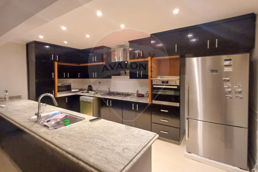 شقة دوبلكس للبيع 229 م لوران (ش احمد ذو الفقار)