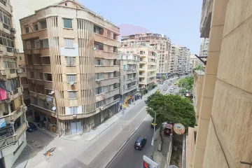 شقة للبيع 200 م جليم (ش ابو قير)