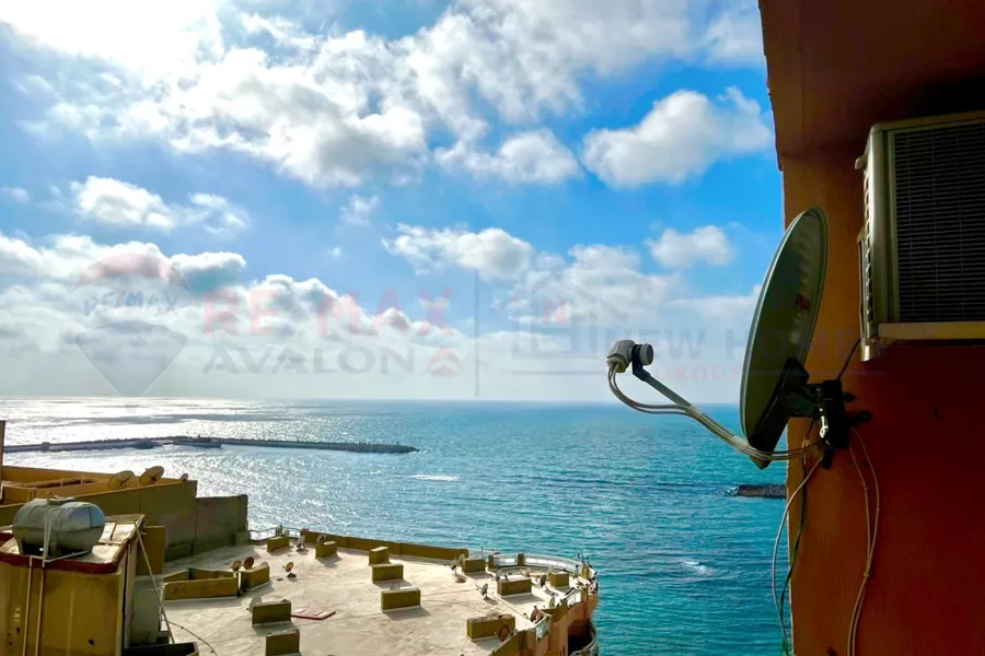 Apartment for sale 120 m Al-Saraya (second number from the sea)