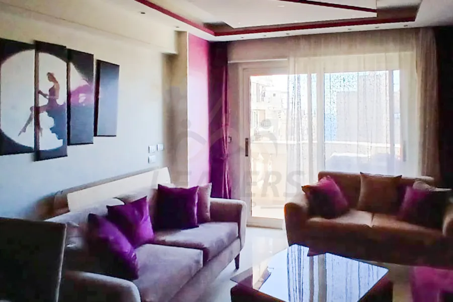 شقة للبيع 142 م سبورتنج (خطوات من البحر)