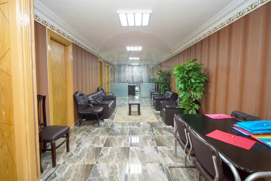 شقة إداري للبيع 146م سموحة(شارع الريادة)