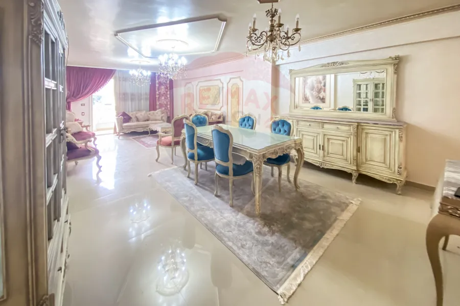 Furnished apartment for rent 200 m Janaklis (steps from Abu Qir Street)