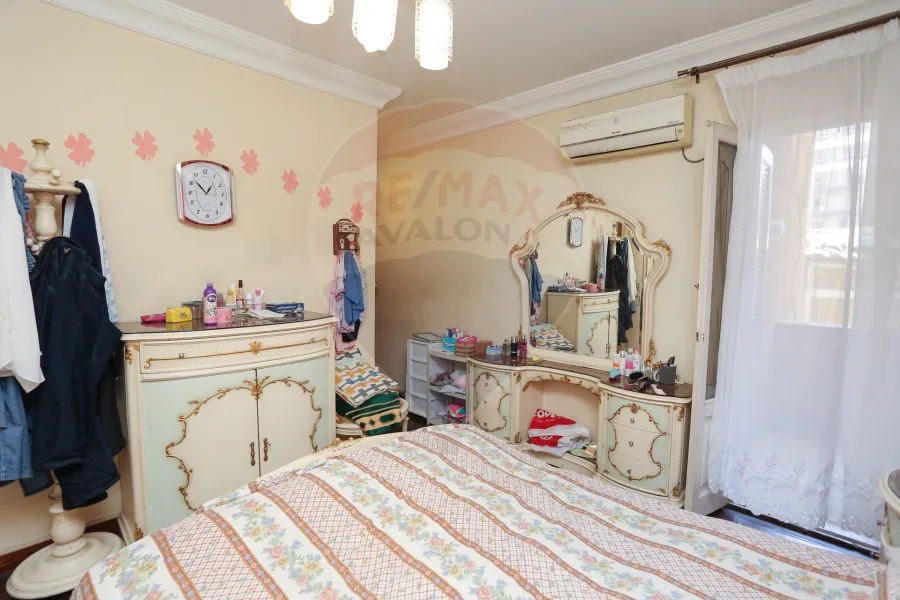 شقة للبيع 156 م سموحة (ش كمال الدين صلاح)