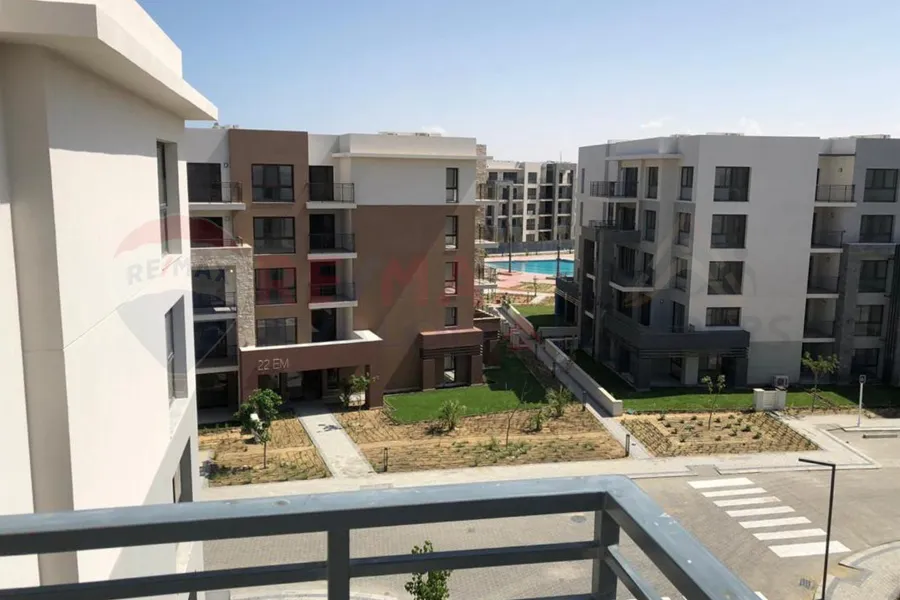 Ground chalet with garden for sale (Marassi - Marina) 140 m