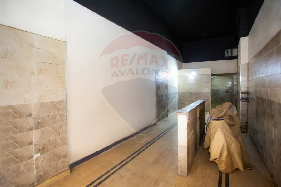 Shop + upfloor for rent 50 m Sidi Bishr (khalel Hamada Street)