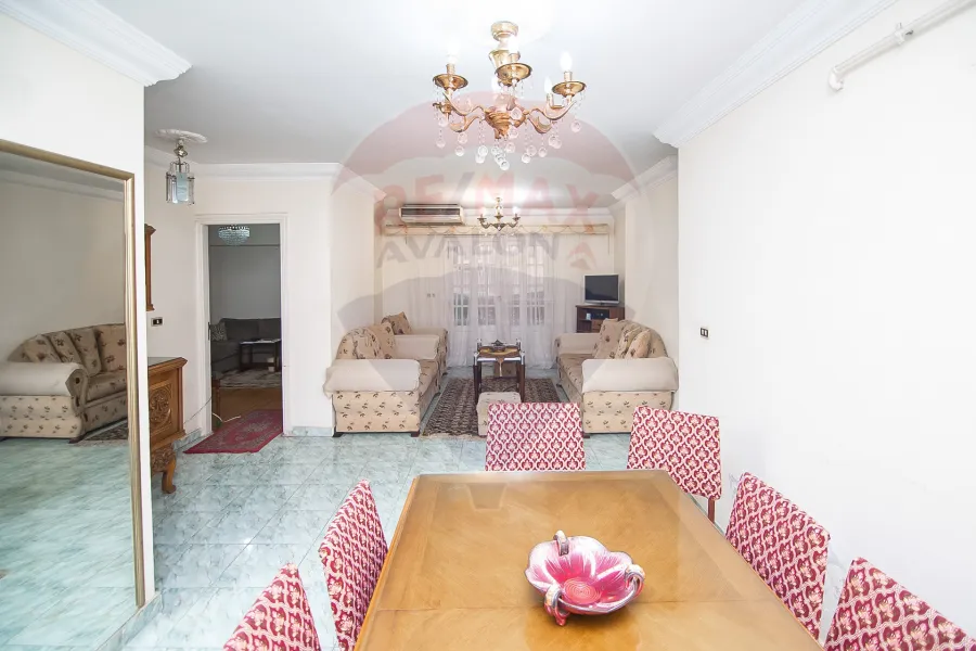 Apartment for sale 160 m sporting (Directly on the tram)