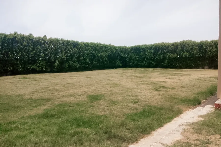 فيلا مسجلة للبيع 2000 م بكينج مريوط  (بجوار هيلتون كينج رانش)